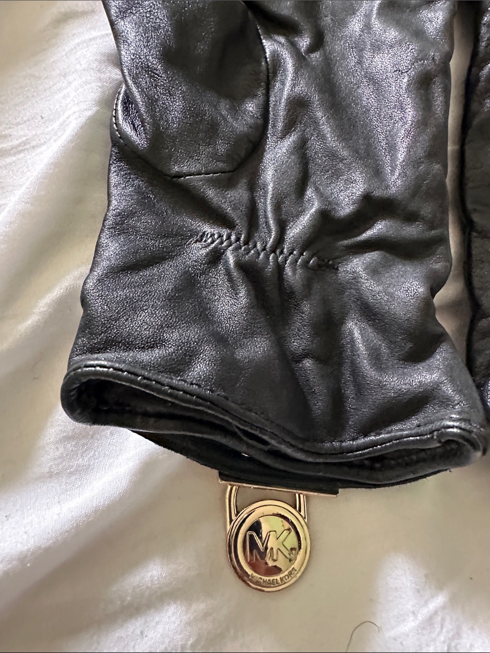 Michael Kors Black Quilted Leather Gloves with Gold Hardware - Picture 8 of 8